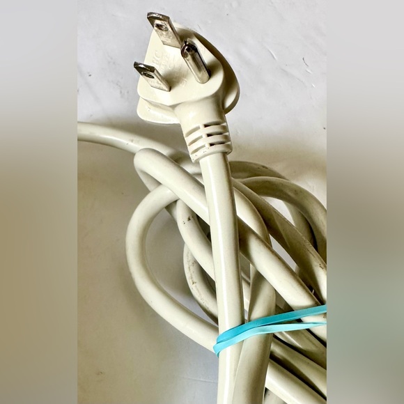 Tripp Lite SUPER7 Home/Office Surge Suppressor 7-Outlet 7ft Cord 2160 Joules - Picture 6 of 14